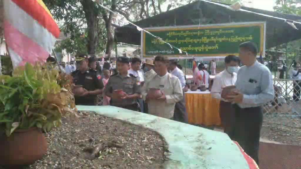 တမူးမြို့တွင် ညောင်ရေသွန်းပွဲတော်စည်ကားသိုက်မြိုက်စွာကျင်းပ   တမူ...
