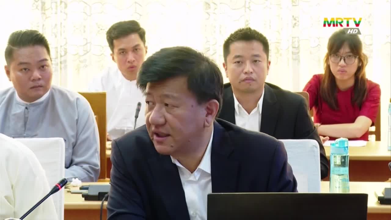 ပြန်ကြားရေးဝန်ကြီးဌာန ပြည်‌ထောင်စုဝန်ကြီး ဦးမောင်မောင်အုန်း ဂြို...
