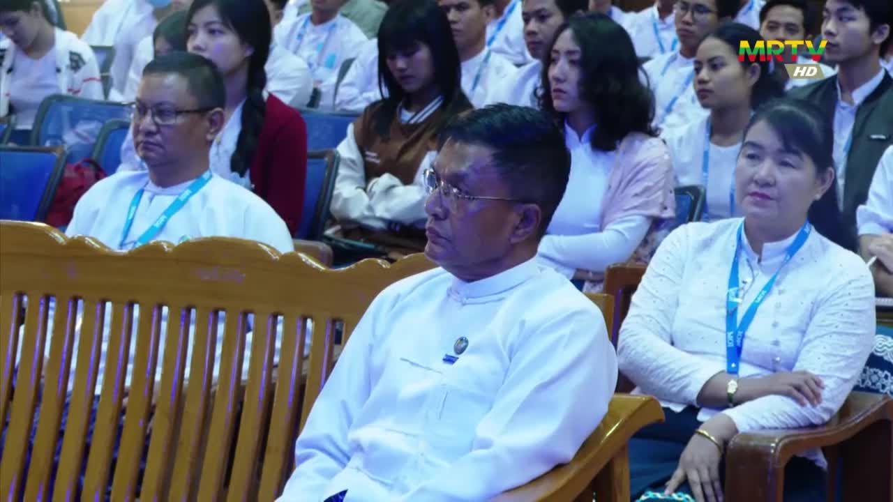 ပြန်ကြားရေးဝန်ကြီးဌာန၊ ဒုတိယဝန်ကြီး ဦးရဲတင့် ပြန်ကြားရေးဝန်ကြီးဌ...