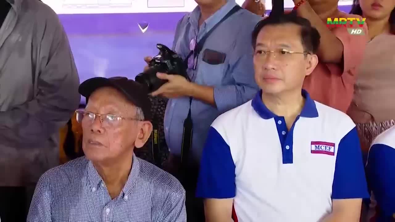ပြန်ကြားရေးဝန်ကြီးဌာန၊ ပြည်ထောင်စုဝန်ကြီး ဦးမောင်မောင်အုန်း မြန်...