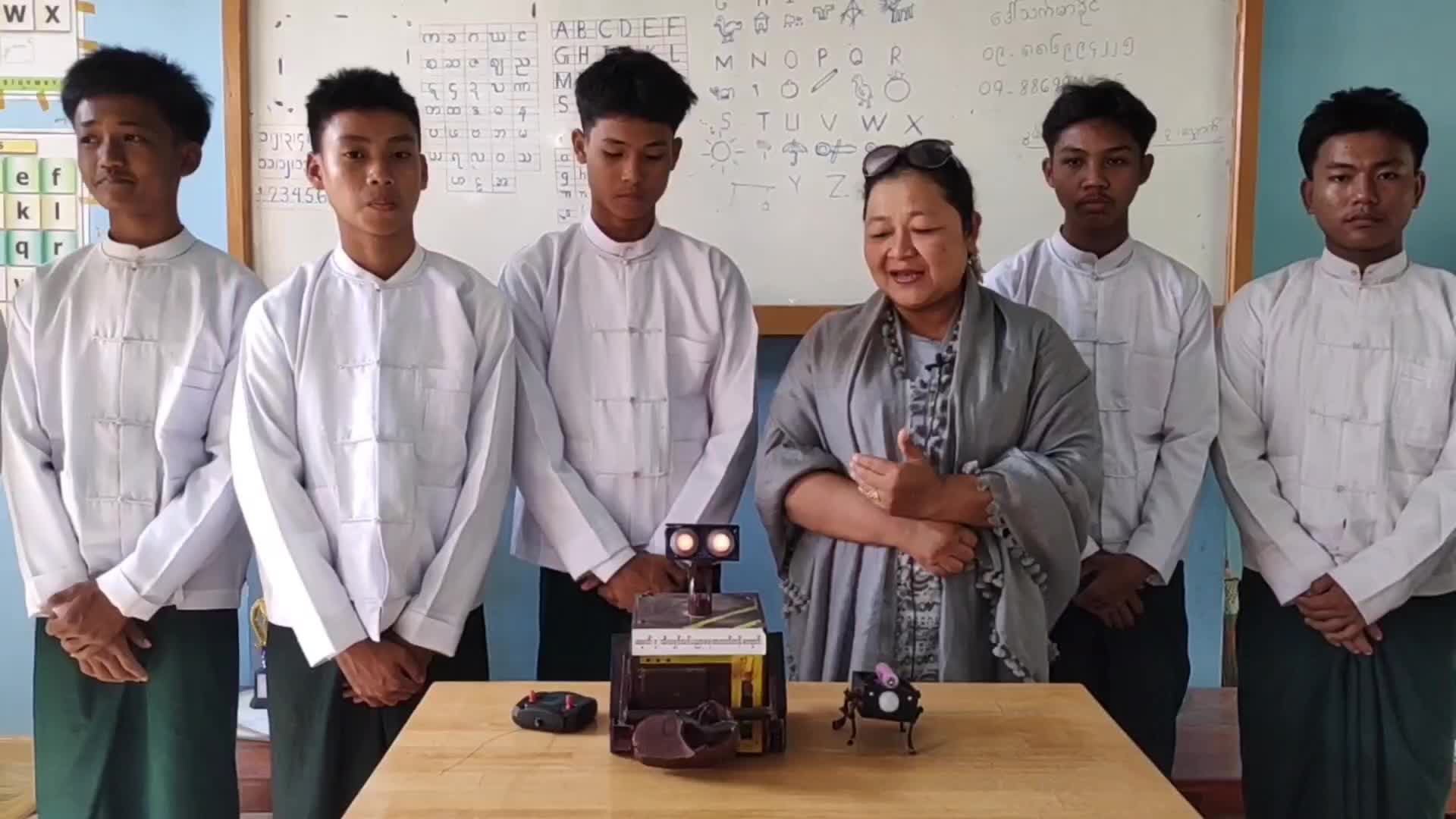 ပခုက္ကူမြို့အမှတ်(၅)သီလရှင်သင်ပညာေရးအလယ်တန်းကျောင်းကျောင်းသားကလ...