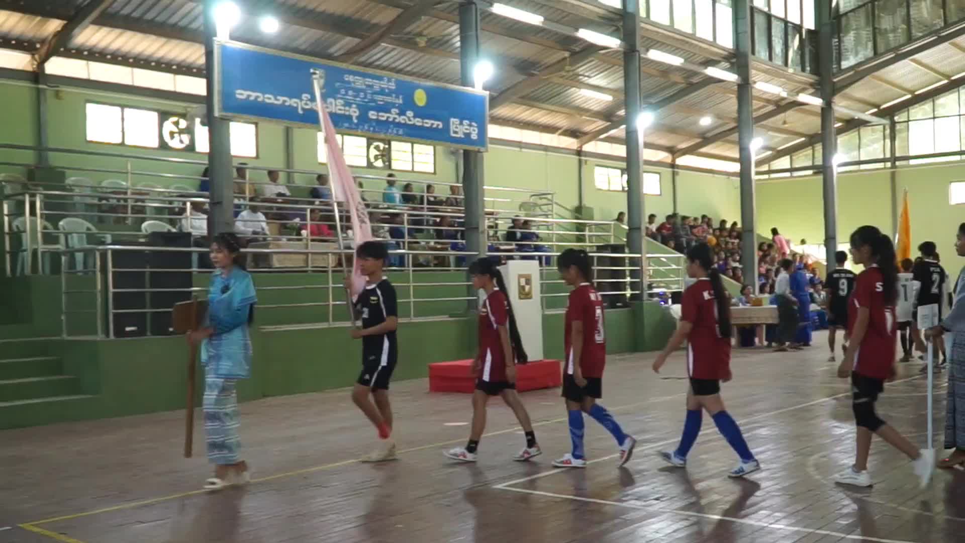 ပခုက္ကူတက္ကသိုလ်၌ အထူးပြုဘာသာရပ်ပေါင်းစုံ(အမျိုးသား၊အမျိုးသမီး)ဘ...