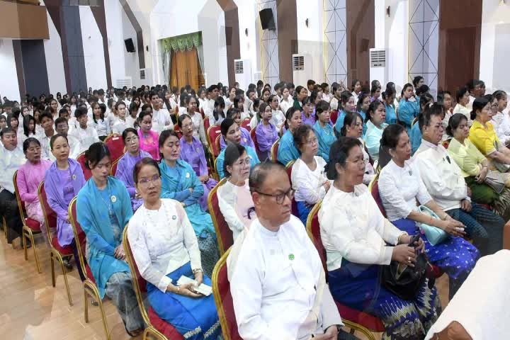 တနင်္သာရီတိုင်းဒေသကြီးဝန်ကြီးချုပ်ဦးမြတ်ကို အပြည်ပြည်ဆိုင်ရာအမျ...