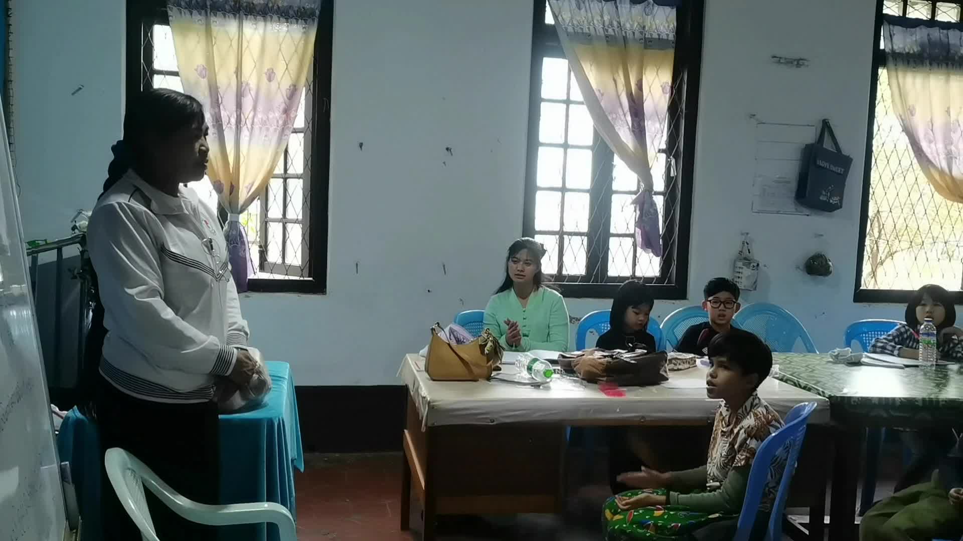 ပြင်ဦးလွင်ခရိုင် community centreတွင် ရှေးဦးသူနာပြုစုနည်းသင်တန်းဖွင့်လှစ်