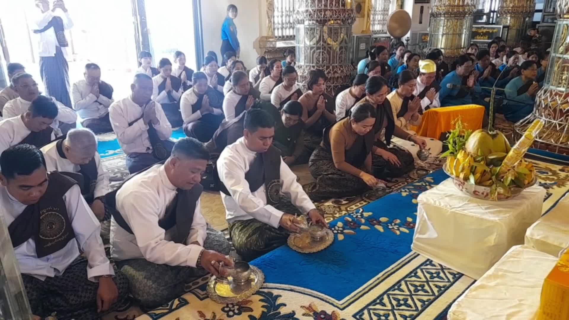 ပြင်ဦးလွင်မြို့ရှိ မဟာအံ့ထူးကံသာဘုရားကြီး၌ ကဆုန်ညောင်ရေသွန်းပွဲ...
