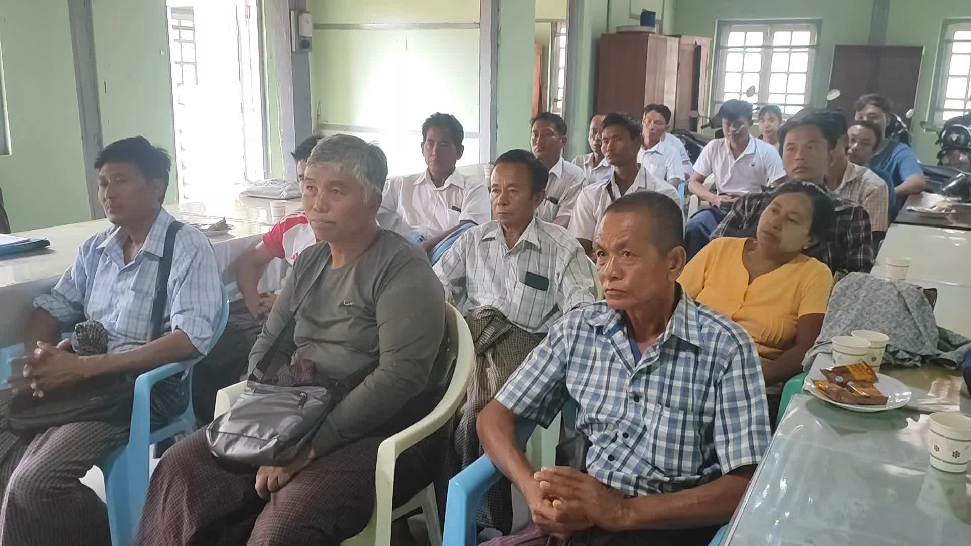 ပခုက္ကူမြို့နယ်တွင် ရက်(၁၀၀)စီမံချက်ဖြင့် သွင်းအားစုမြေသြဇာပိုးသတ...