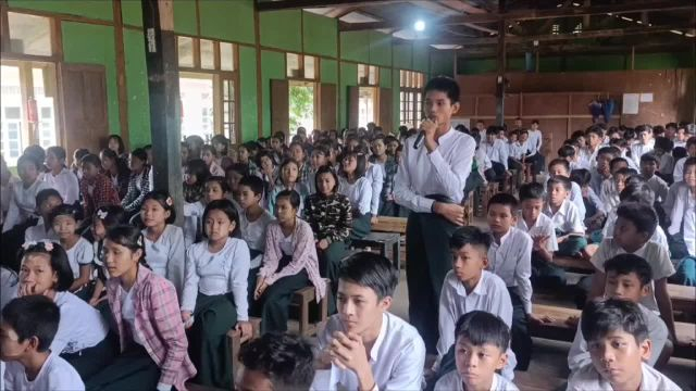 သာပေါင်း မြို့နယ် ၊အထက ခွဲ(သဲဖြူ) ၌လူငယ်စကား ဝိုင်း ကျင်းပ သာပေါင်း ဇ...