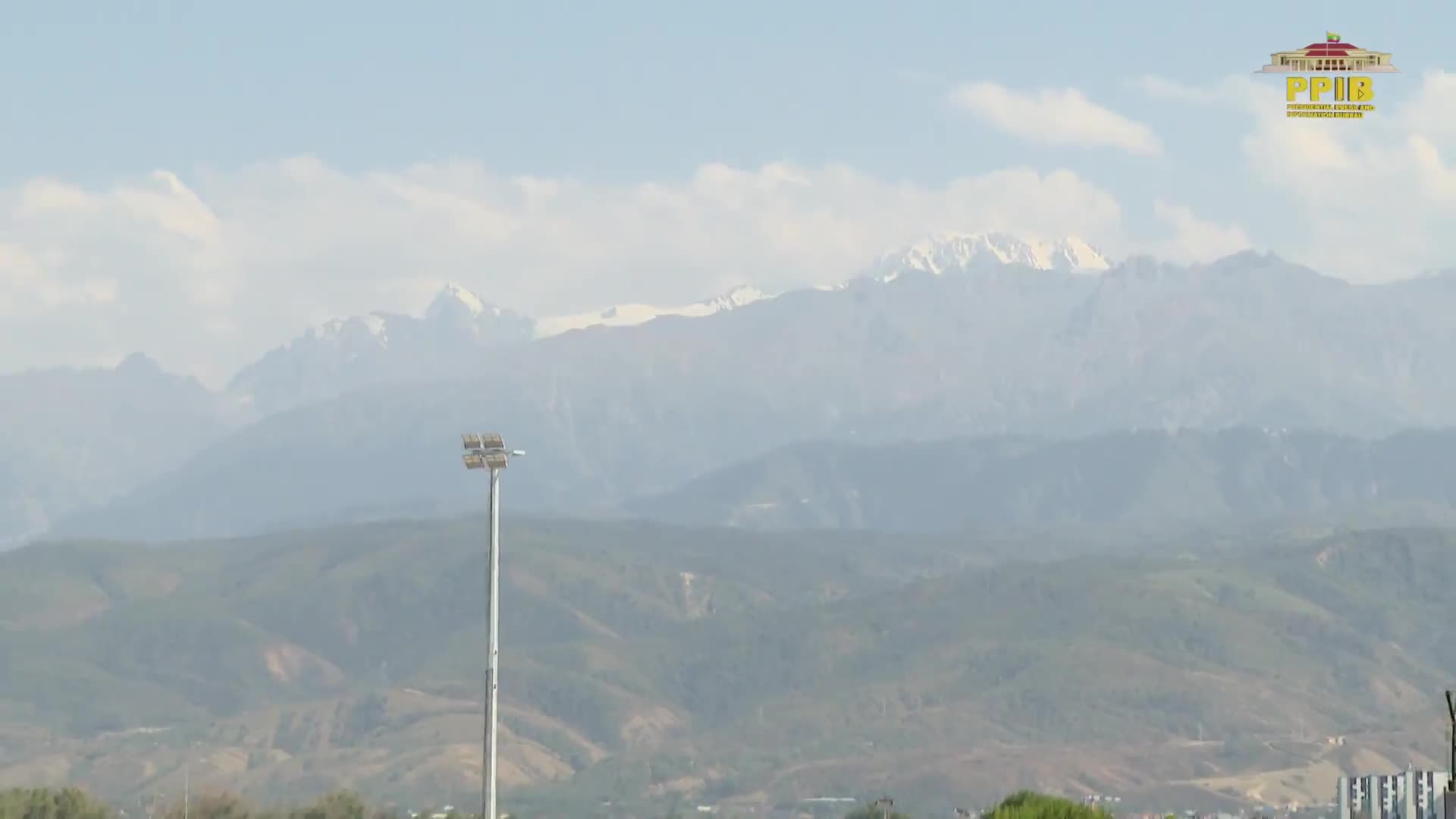ရေခြားမြေခြားက သတင်းစကားများ၊ အပိုင်း(၁)