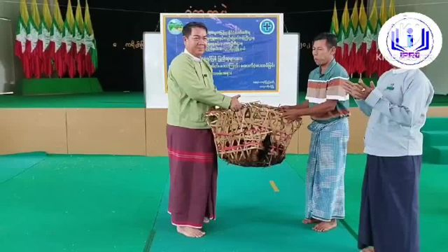 ကော့ကရိတ်မြို့တွင် နေရပ်ပြန်ပြည်သူများအား တိရစ္ဆာန်(ဒေသဝက်၊ကြက်၊...