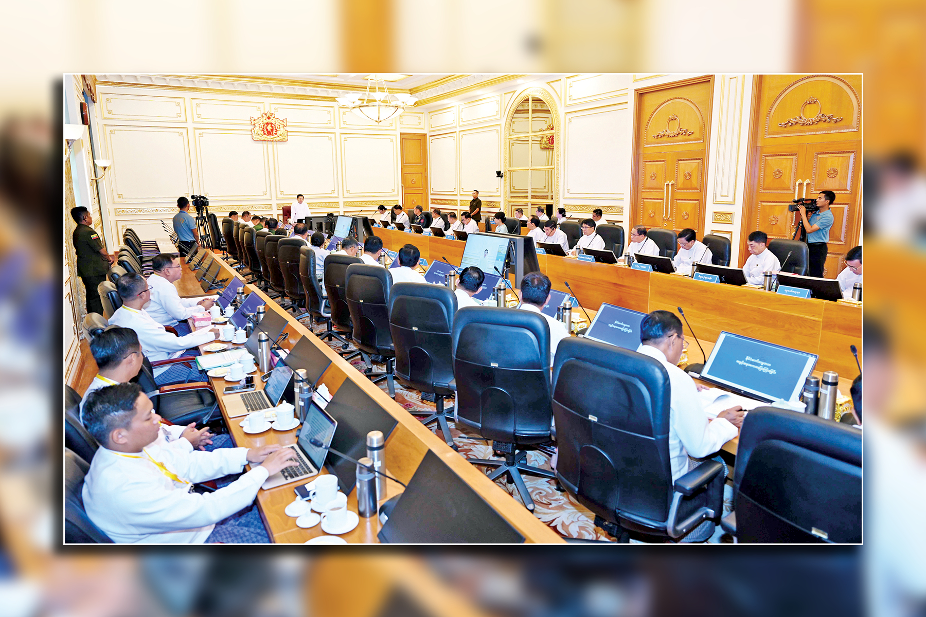 ပြည်ထောင်စုအစိုးရအဖွဲ့  အစည်းအဝေးသို့  တက်ရောက်အမှာစကားပြောကြား