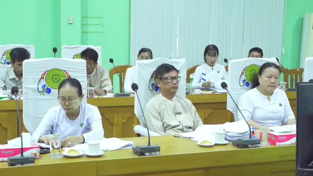 ကရင်ပြည်နယ်ဝန်ကြီးချုပ်ရေကြီးရေလျှံမှုလျော့နည်းသက်သာစေရေးနှင့်...